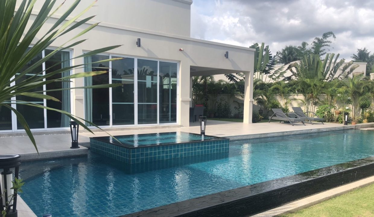 Vineyard 3 - Plot 8 (4)