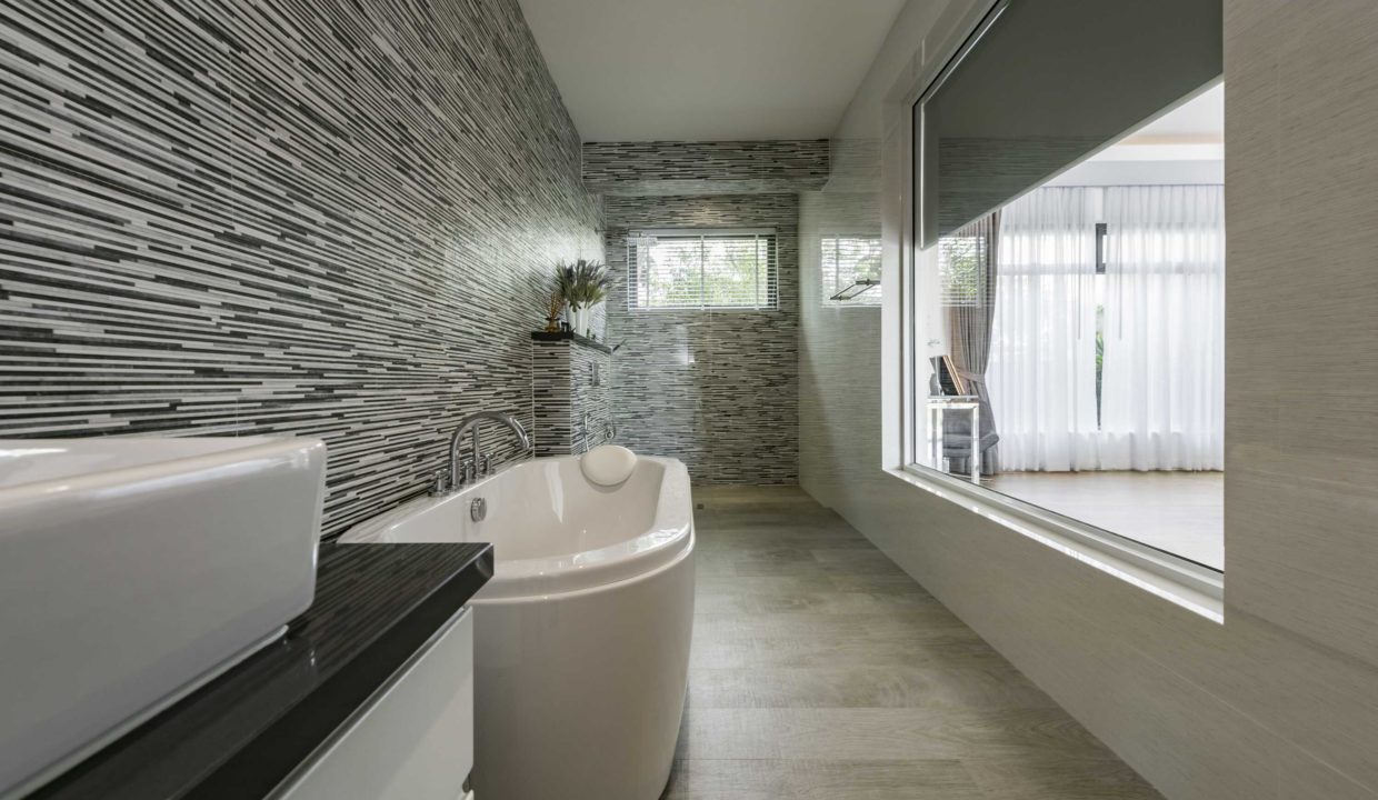 Vineyards 3 - Plot 4 (42)