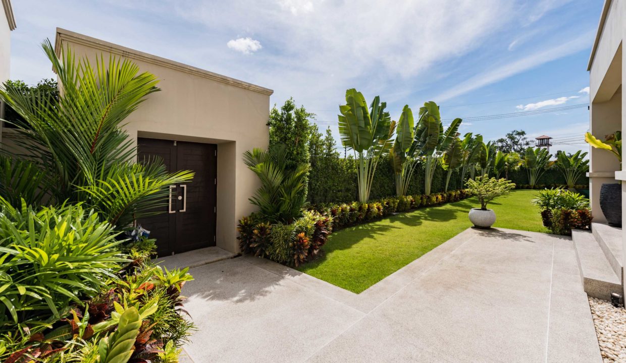 Vineyards 3 - Plot 4 (47)