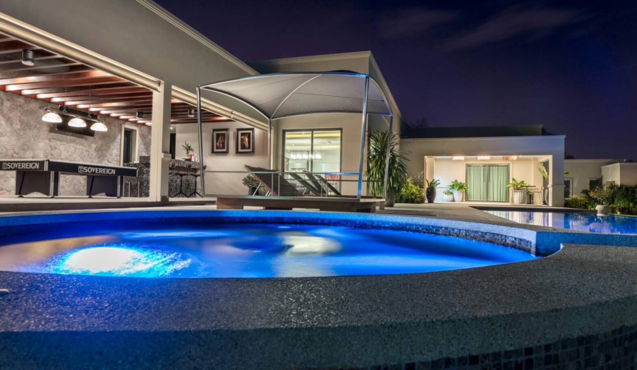 Vineyards 3 - Plot 4 (6)